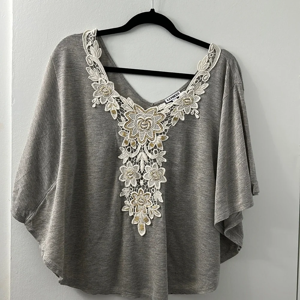 Express top - Picture 1 of 2